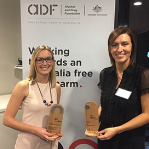 2017 award winners Ms Louise Birrell (on behalf of the Climate Schools program) and Dr Christina Marel.